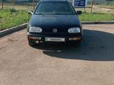 Volkswagen Golf 1993 годаfor1 000 000 тг. в Ерейментау
