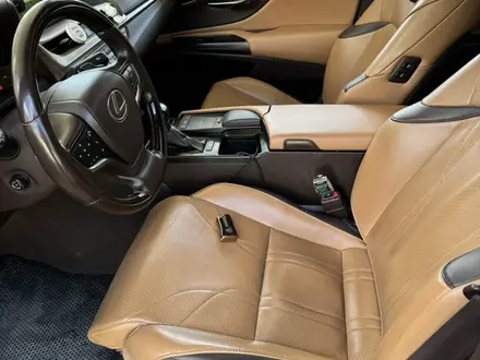 Lexus ES 350 2019 года за 28 000 000 тг. в Шымкент – фото 11