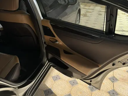Lexus ES 350 2019 года за 28 000 000 тг. в Шымкент – фото 14