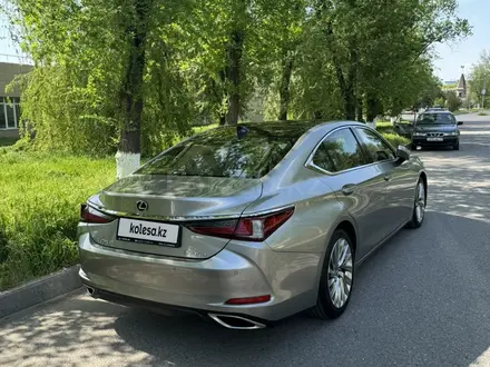 Lexus ES 350 2019 года за 28 000 000 тг. в Шымкент – фото 4