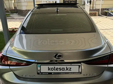 Lexus ES 350 2019 года за 28 000 000 тг. в Шымкент – фото 7
