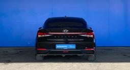 Hyundai Elantra 2021 годаfor9 590 000 тг. в Шымкент – фото 4