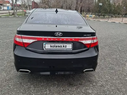 Hyundai Grandeur 2015 года за 8 900 000 тг. в Тараз – фото 4