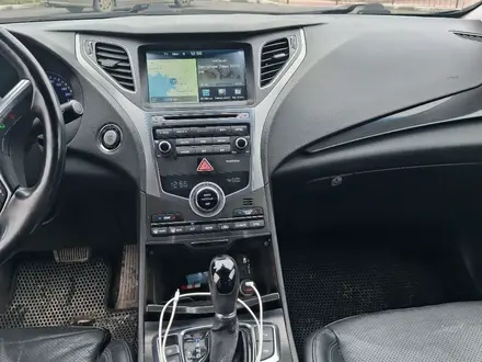 Hyundai Grandeur 2015 года за 8 900 000 тг. в Тараз – фото 9
