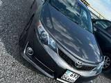 Toyota Camry 2013 годаfor9 000 000 тг. в Актобе – фото 2