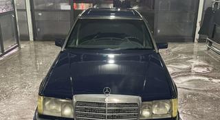 Mercedes-Benz E 200 1990 года за 1 100 000 тг. в Павлодар