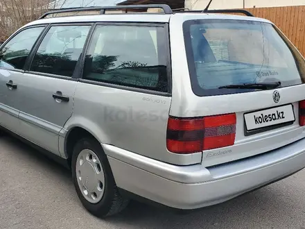 Volkswagen Passat 1995 года за 2 950 000 тг. в Тараз – фото 4