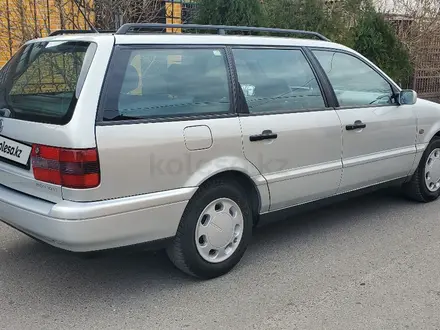 Volkswagen Passat 1995 года за 2 950 000 тг. в Тараз – фото 7