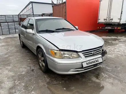 Toyota Camry 2000 года за 2 079 900 тг. в Астана – фото 5