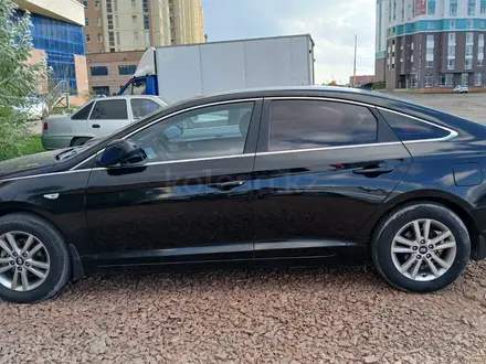 Hyundai Sonata 2015 года за 4 100 000 тг. в Караганда – фото 6