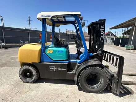 Komatsu 2001 года за 7 000 000 тг. в Алматы