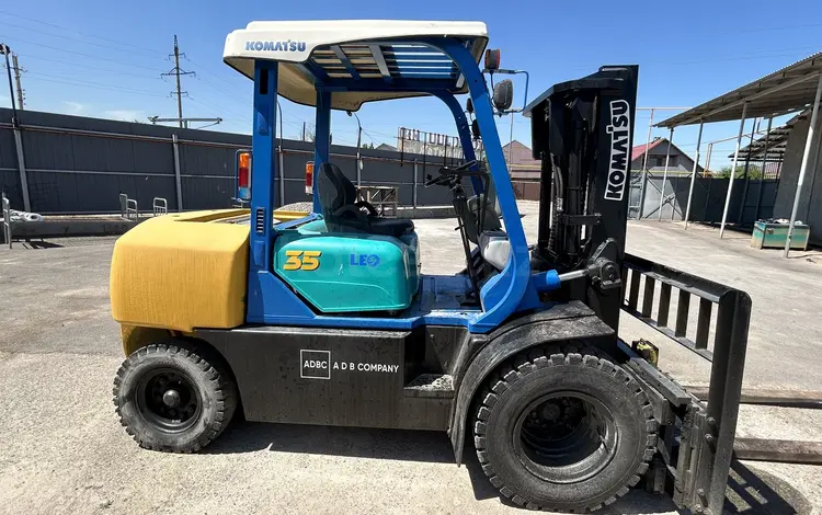 Komatsu 2001 года за 7 000 000 тг. в Алматы