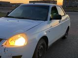 ВАЗ (Lada) Priora 2170 2013 годаүшін1 100 000 тг. в Уральск – фото 2