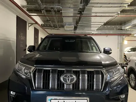 Toyota Land Cruiser Prado 2018 года за 21 500 000 тг. в Атырау