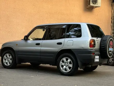 Toyota RAV4 1997 года за 3 300 000 тг. в Алматы – фото 4