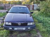 Volkswagen Passat 1993 годаүшін1 000 000 тг. в Семей – фото 2