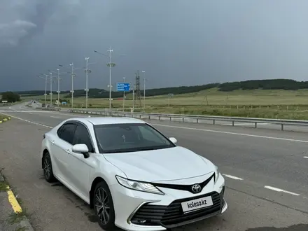 Toyota Camry 2024 года за 20 000 000 тг. в Астана