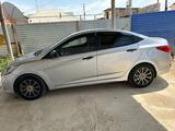 Hyundai Accent 2014 годаfor5 500 000 тг. в Актау – фото 2