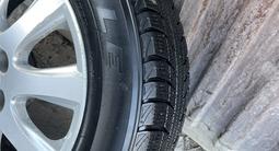 Титановые диски с зимней резиной на Камри 40 за 210 000 тг. в Алматы – фото 3