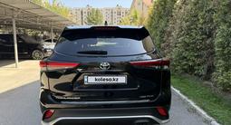 Toyota Highlander 2021 года за 22 000 000 тг. в Алматы – фото 3