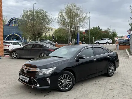 Toyota Camry 2017 года за 12 000 000 тг. в Актобе – фото 10