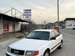 Audi 100