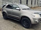 Toyota Fortuner 2007 года за 8 700 000 тг. в Уральск – фото 2