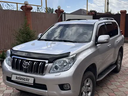 Toyota Land Cruiser Prado 2010 года за 13 700 000 тг. в Астана – фото 2