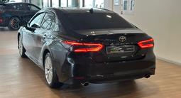 Toyota Camry 2018 годаүшін13 350 000 тг. в Астана – фото 4