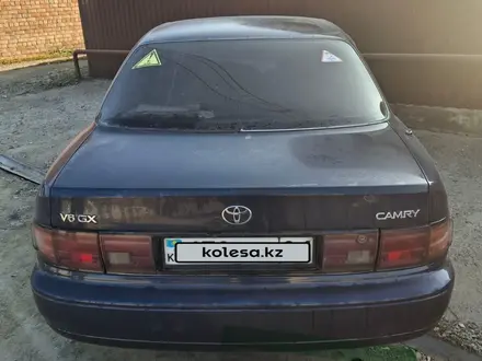 Toyota Camry 1995 года за 1 950 000 тг. в Астана – фото 2