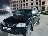 Honda CR-V 1999 года за 3 500 000 тг. в Актобе – фото 2