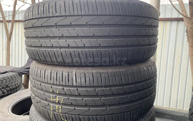 Пара летние шины 235/55R17 235/55/17 Hankook Ventus. за 50 000 тг. в Алматы