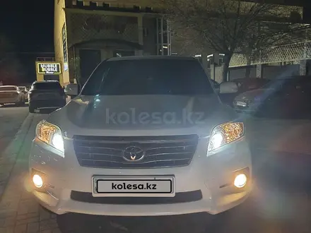 Toyota RAV4 2011 года за 6 800 000 тг. в Актобе