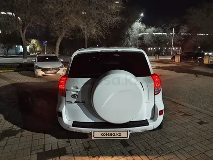 Toyota RAV4 2011 года за 6 800 000 тг. в Актобе – фото 3