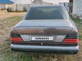 Mercedes-Benz E 200 1991 годаүшін1 700 000 тг. в Актобе – фото 4
