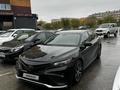 Toyota Camry 2021 года за 11 900 000 тг. в Актобе – фото 3