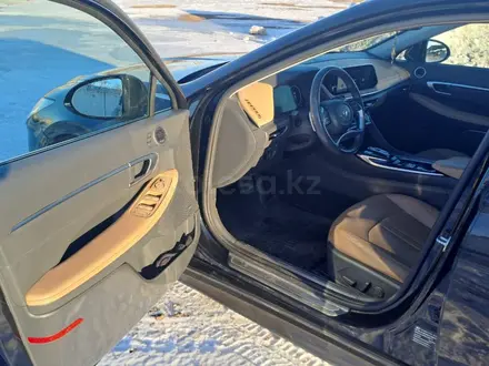 Hyundai Sonata 2021 года за 13 000 000 тг. в Караганда – фото 7