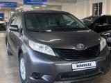 Toyota Sienna 2012 года за 12 990 000 тг. в Актау