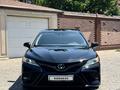Toyota Camry 2020 года за 13 300 000 тг. в Шымкент – фото 2