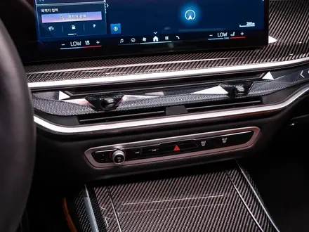BMW X7 XDrive 40i 2025 года за 67 000 000 тг. в Алматы – фото 17