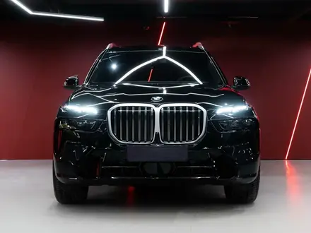 BMW X7 XDrive 40i 2025 года за 67 000 000 тг. в Алматы – фото 3