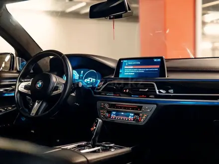 BMW M760 2018 года за 72 000 000 тг. в Астана – фото 31