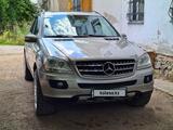 Mercedes-Benz ML 350 2005 годаfor6 500 000 тг. в Караганда – фото 3