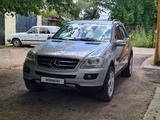 Mercedes-Benz ML 350 2005 годаfor6 500 000 тг. в Караганда – фото 4