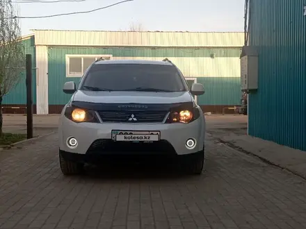 Mitsubishi Outlander 2007 года за 5 000 000 тг. в Актобе – фото 4