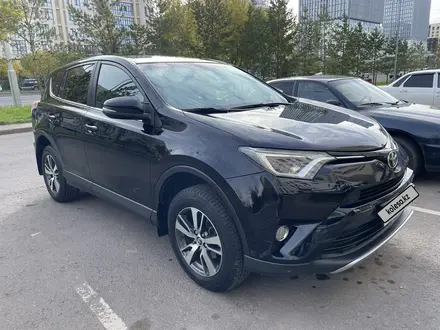 Toyota RAV4 2019 года за 13 000 000 тг. в Астана – фото 3