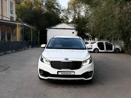 Kia Carnival 2016 года за 10 500 000 тг. в Алматы – фото 5