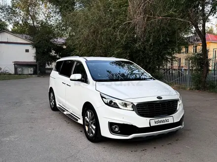 Kia Carnival 2016 года за 10 500 000 тг. в Алматы – фото 6