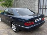 Mercedes-Benz E 320 1998 года за 3 600 000 тг. в Алматы