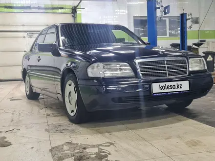 Mercedes-Benz C 200 1993 года за 1 650 000 тг. в Петропавловск